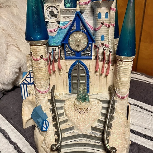 Blue and Cream Castle Playset - Picture 8 of 8